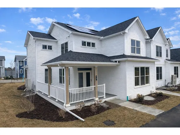 $667,590 | 427 Old Farm Road, South Burlington, VT 05403