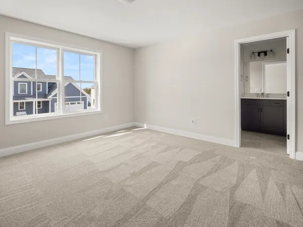 $667,590 | 427 Old Farm Road, South Burlington, VT 05403