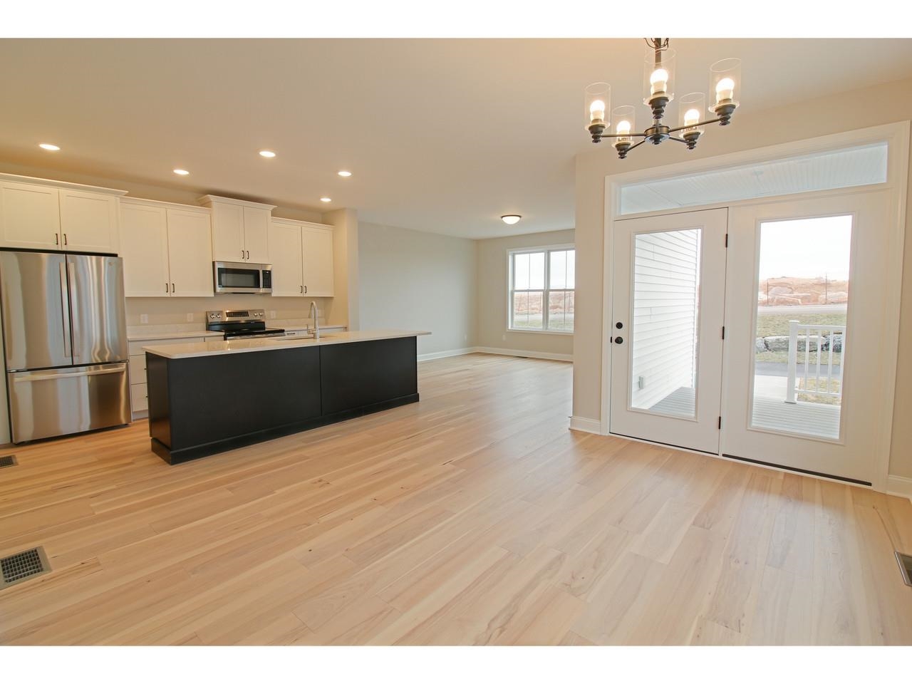 427 Old Farm Road South Burlington, VT 05403 - Photo 13 of 51