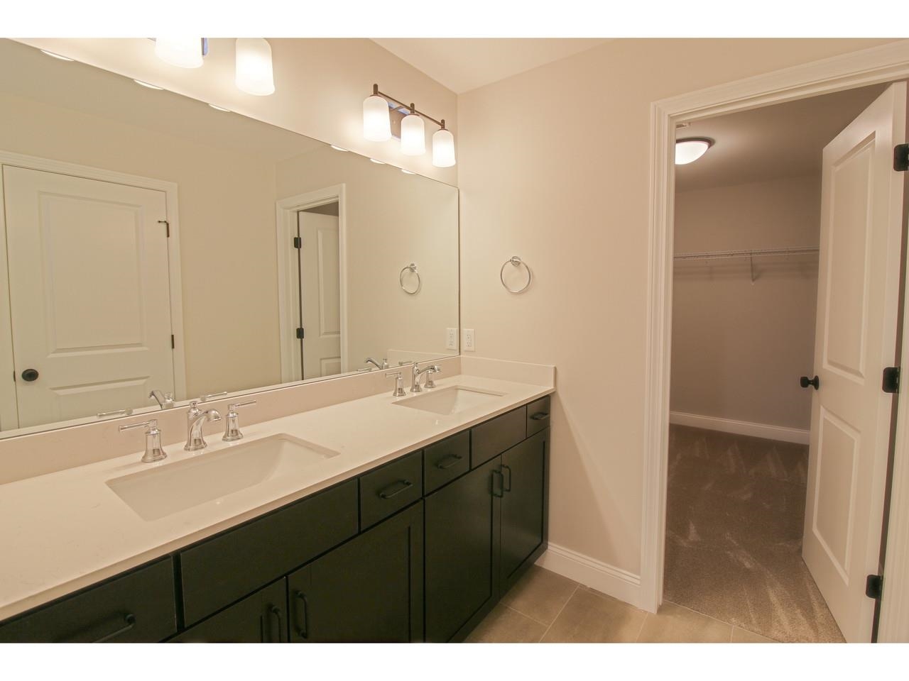 427 Old Farm Road South Burlington, VT 05403 - Photo 17 of 51