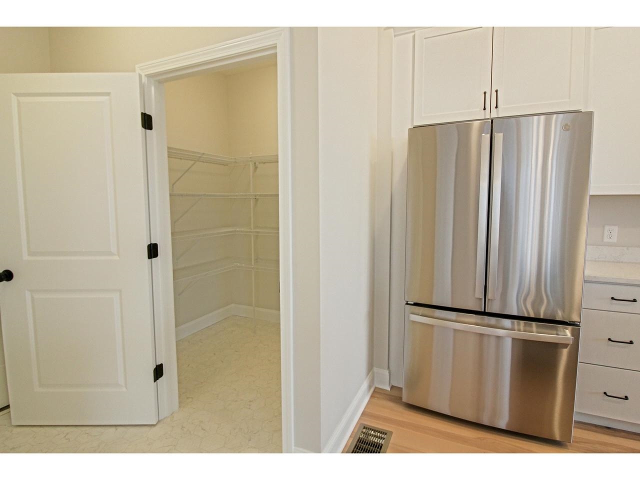 427 Old Farm Road South Burlington, VT 05403 - Photo 32 of 51