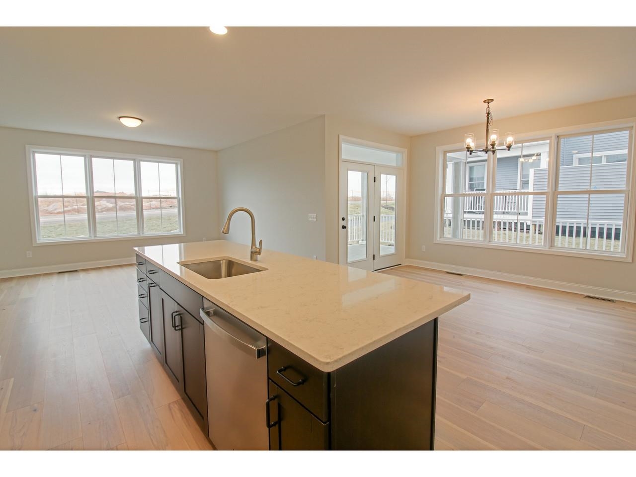 427 Old Farm Road South Burlington, VT 05403 - Photo 8 of 51