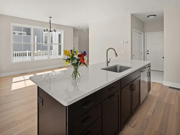 $667,590 | 427 Old Farm Road, South Burlington, VT 05403