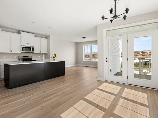 $667,590 | 427 Old Farm Road, South Burlington, VT 05403