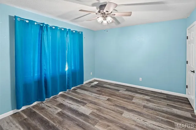 $395,000 | 323 Moultrie Lane, O'Fallon, IL 62269