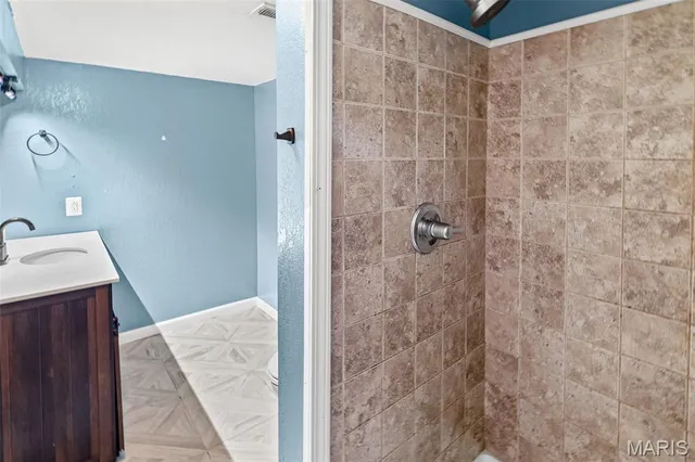 $395,000 | 323 Moultrie Lane, O'Fallon, IL 62269