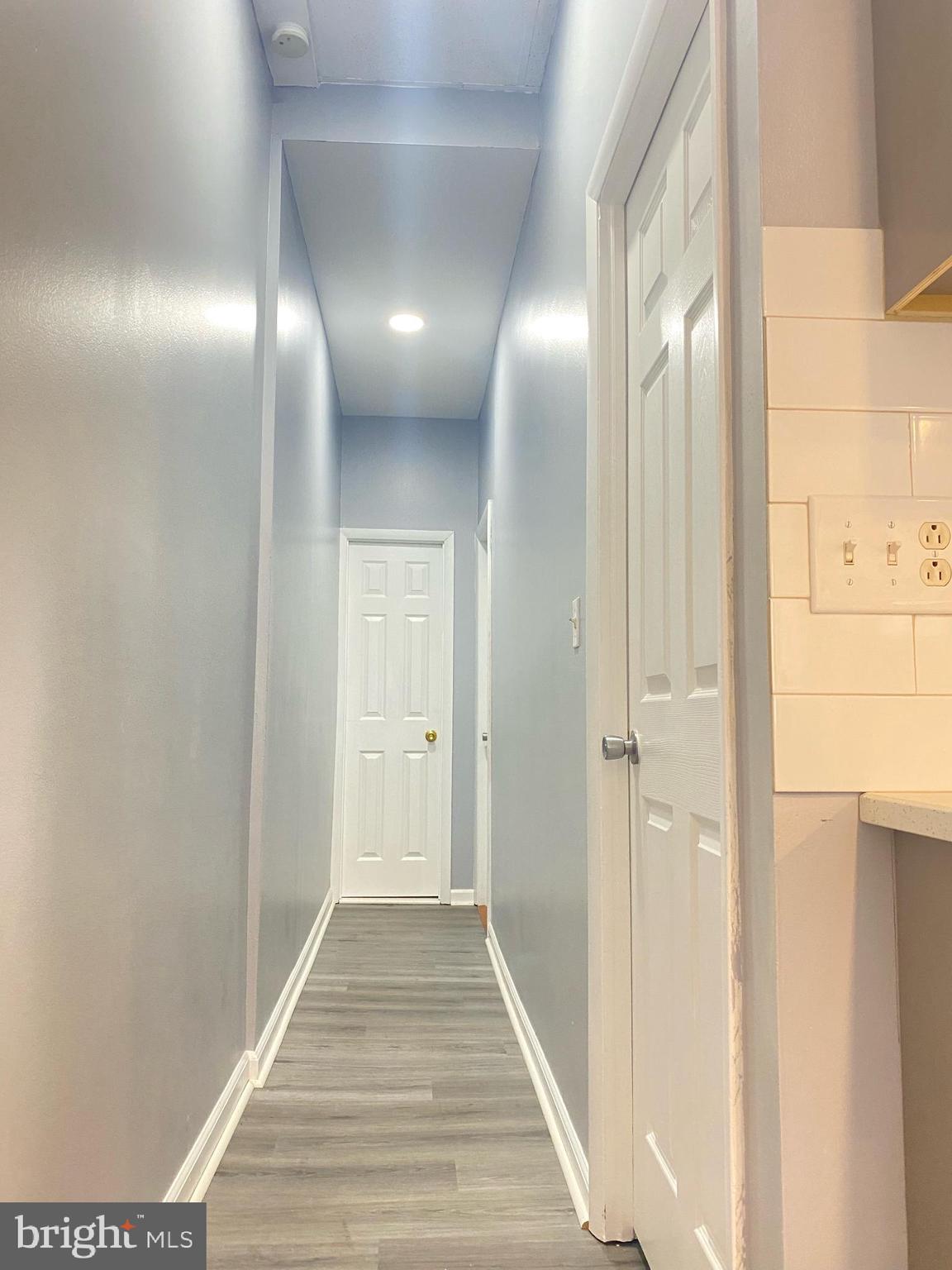 2013 South 5th Street Philadelphia, PA 19148 - Photo 7 of 16 Bright and inviting hallway with modern finishes.