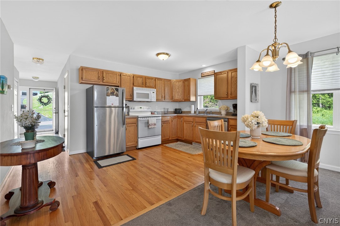 183 Timber Wolf Circle Geddes, NY 13209 - Photo 11 of 38