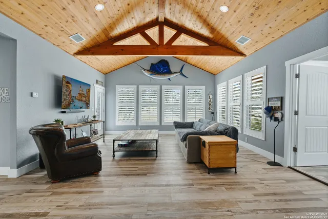 $639,995 | 12501 Park Road 37, Lakehills, TX 78063