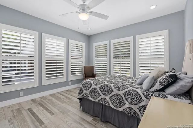 $639,995 | 12501 Park Road 37, Lakehills, TX 78063