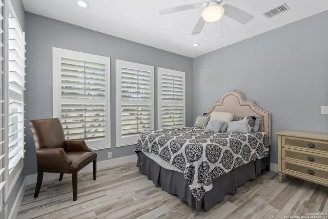 $639,995 | 12501 Park Road 37, Lakehills, TX 78063