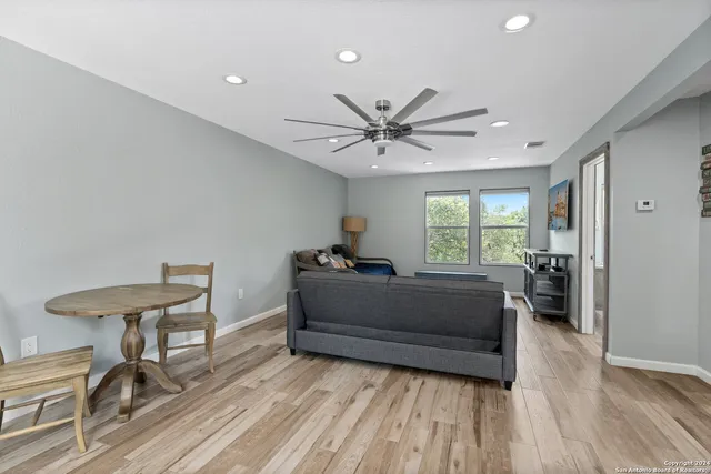 $639,995 | 12501 Park Road 37, Lakehills, TX 78063