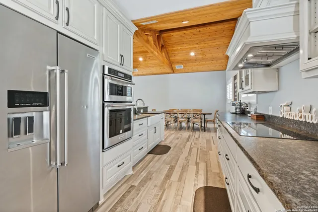 $639,995 | 12501 Park Road 37, Lakehills, TX 78063