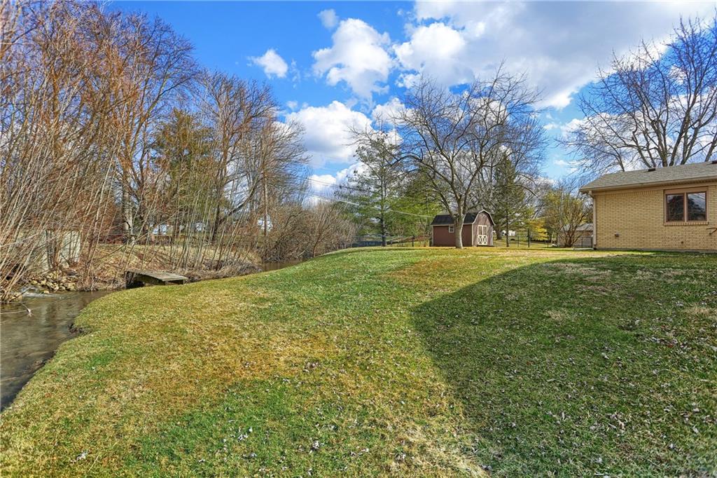7349 Combs Road Indianapolis, IN 46237 - Photo 31 of 32 Gallery Image 31