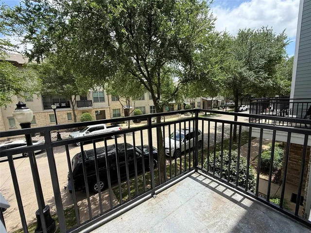 $2,837 | 6740 Windhaven Parkway, Unit 6027, The Colony, TX 75056