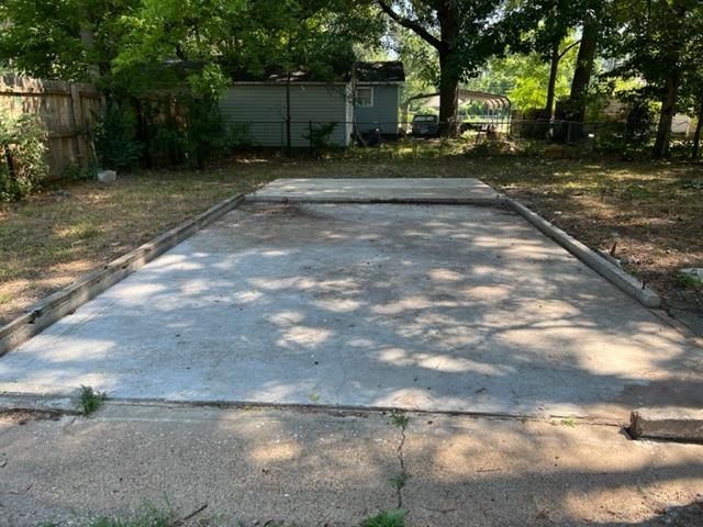 3786 Longfellow Road Memphis, TN 38108 - Photo 13 of 15 a view of a yard