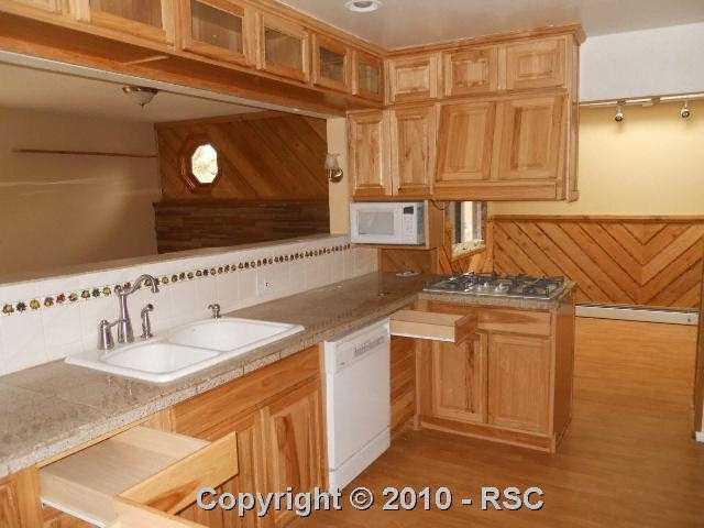 6445 Burrows Road Colorado Springs, CO 80908 - Photo 5 of 12 Gallery Image 5