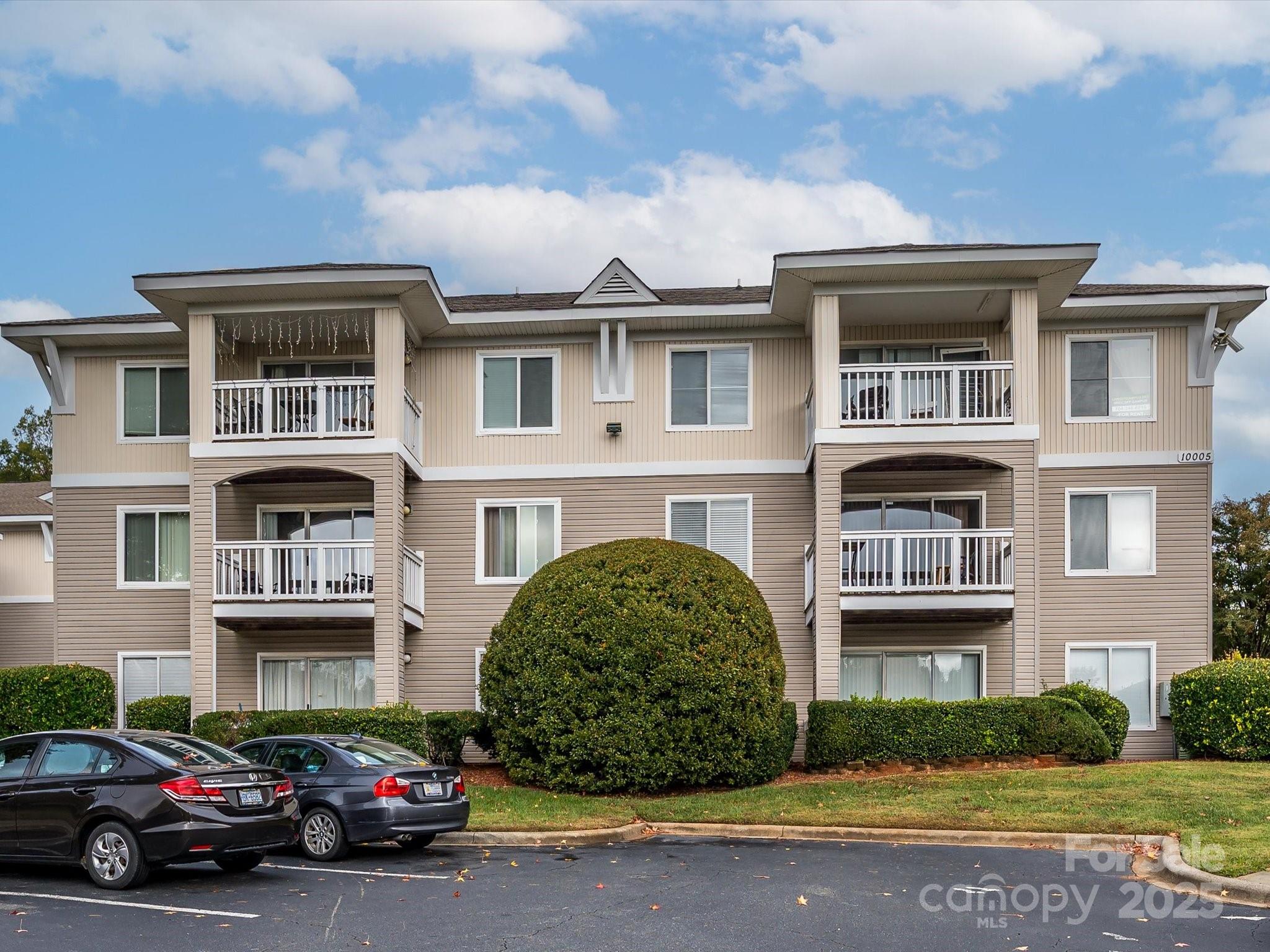 10005 Graduate Lane, Unit K Charlotte, NC 28262 - Photo 2 of 25 a building view