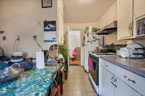 $1,235,000 | 171-08 84th Road | Jamaica Hillcrest