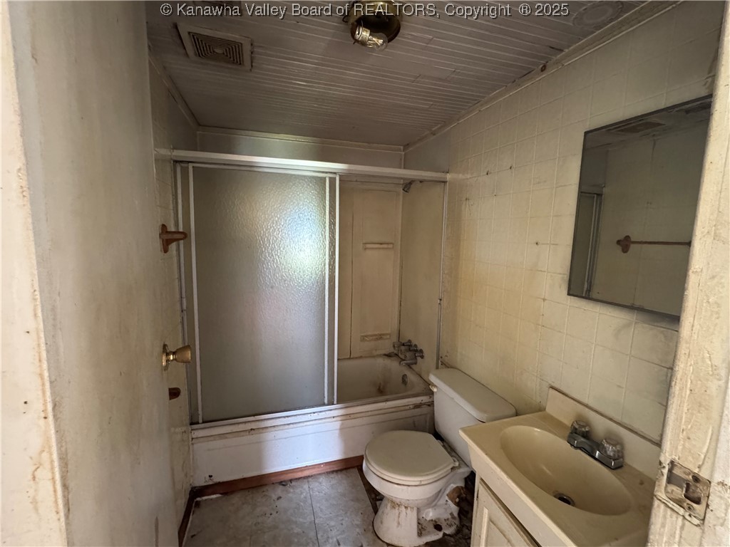 19441 Buffalo Road Buffalo, WV 25033 - Photo 15 of 23 Bath