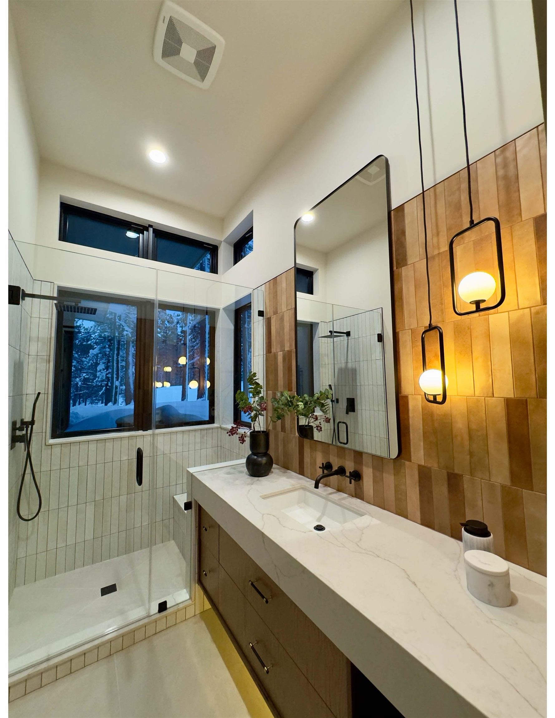 11494 Henness Road Truckee, CA 96161 - Photo 4 of 6 Gallery Image 4