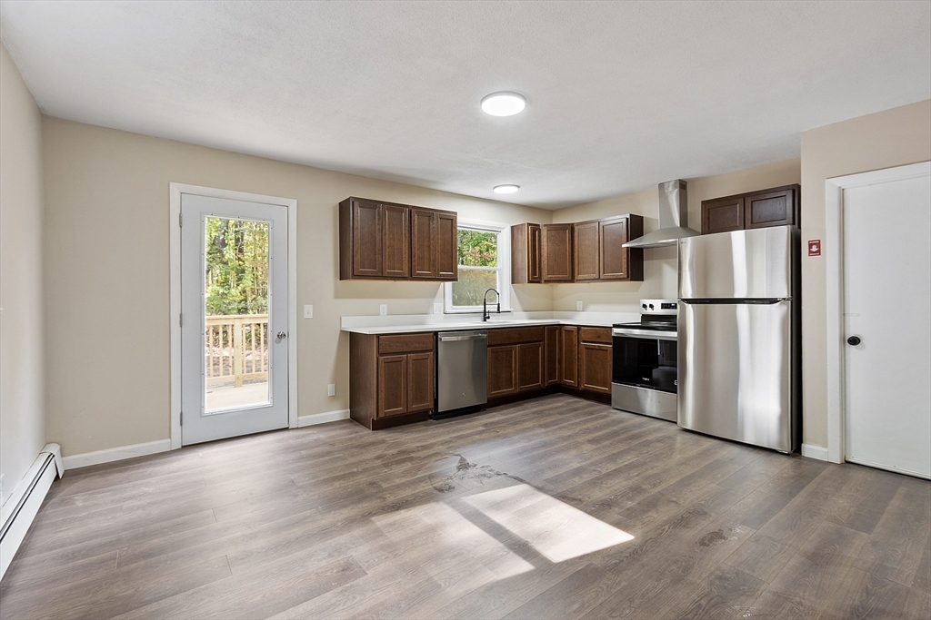 315 Highland Avenue Phillipston, MA 01331 - Photo 4 of 32