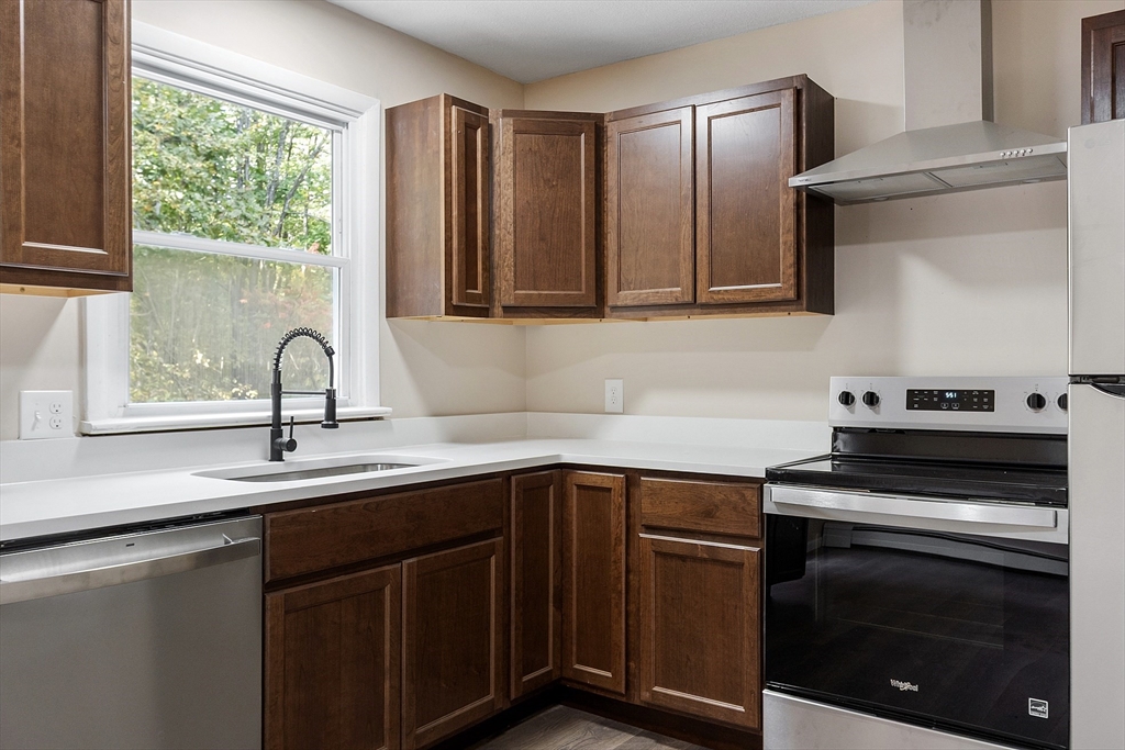 315 Highland Avenue Phillipston, MA 01331 - Photo 5 of 32