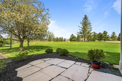$304,900 | 584 Geneva National Avenue North, Unit 6-49, Geneva, WI 53147