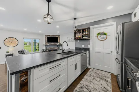 $304,900 | 584 Geneva National Avenue North, Unit 6-49, Geneva, WI 53147