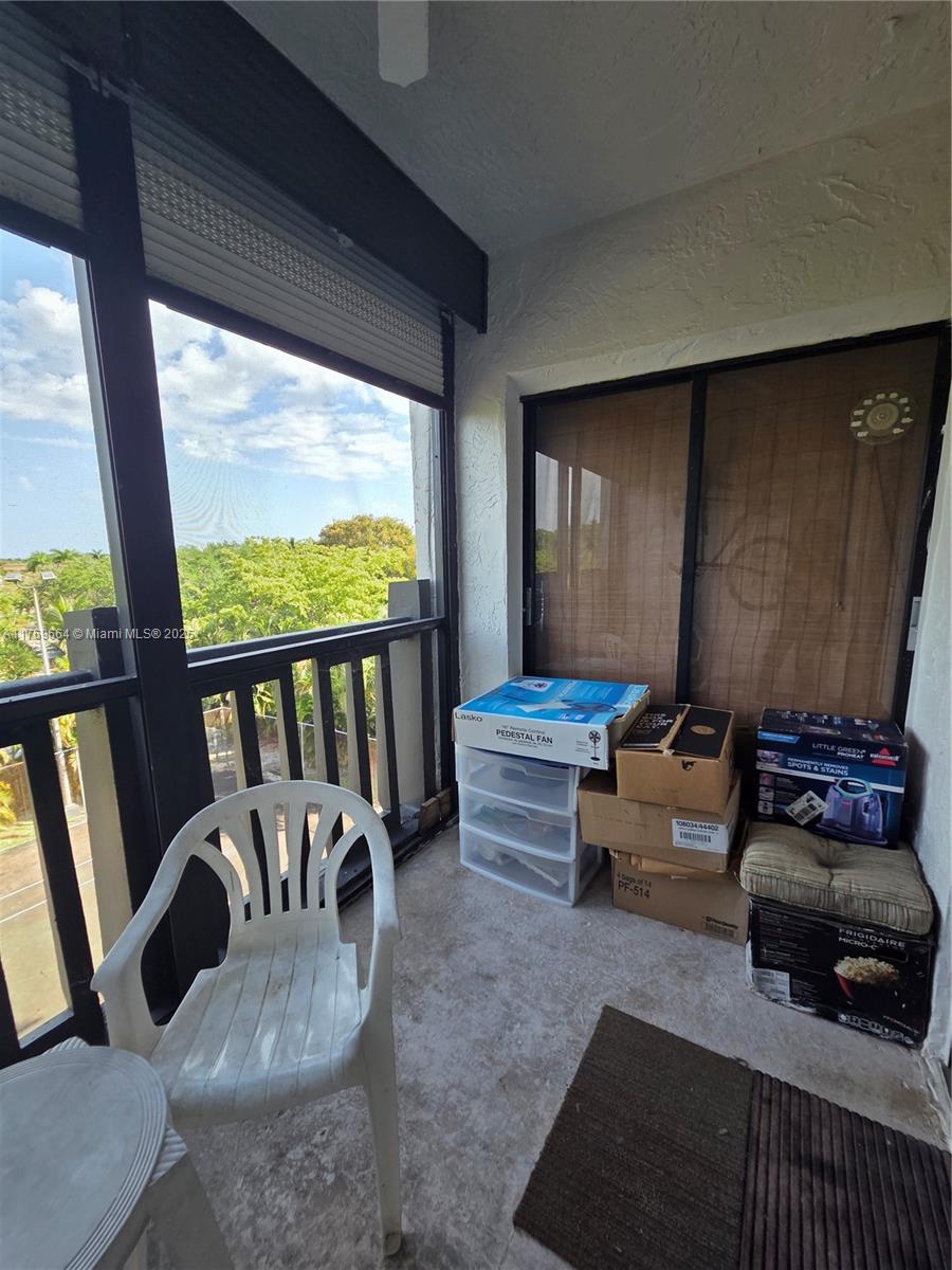 1021 Mockingbird Lane, Unit 411 Plantation, FL 33324 - Photo 26 of 42