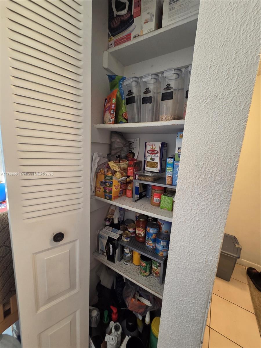 1021 Mockingbird Lane, Unit 411 Plantation, FL 33324 - Photo 6 of 42