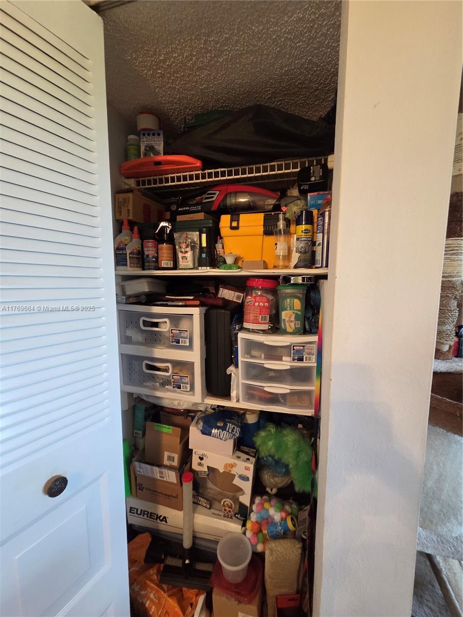 1021 Mockingbird Lane, Unit 411 Plantation, FL 33324 - Photo 7 of 42