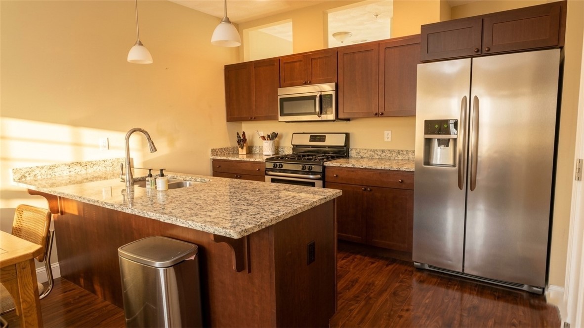 301 West Shore Road, Unit 19 Warwick, RI 02889 - Photo 8 of 41