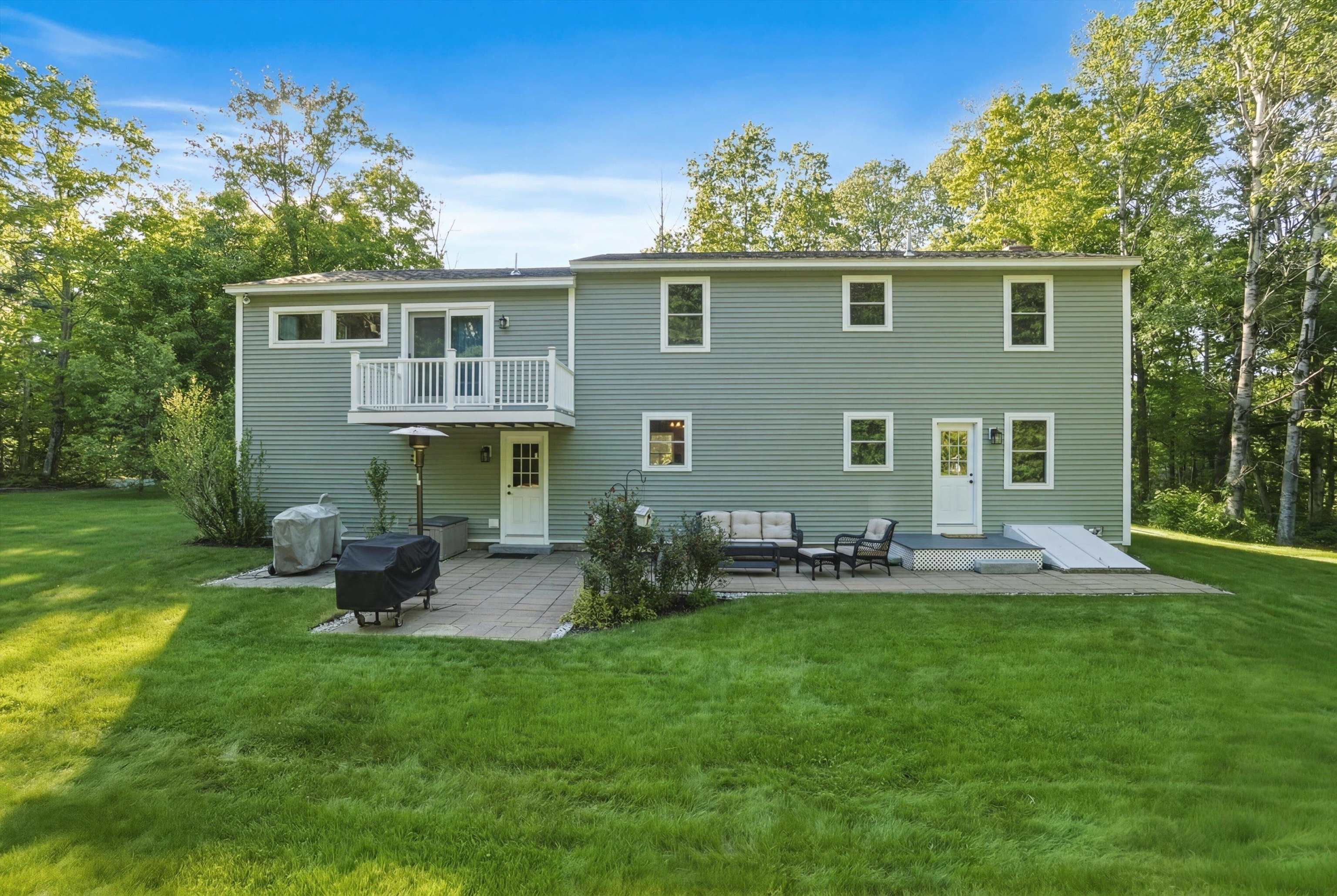 51 Scobie Road New Boston, NH 03070 - Photo 2 of 40