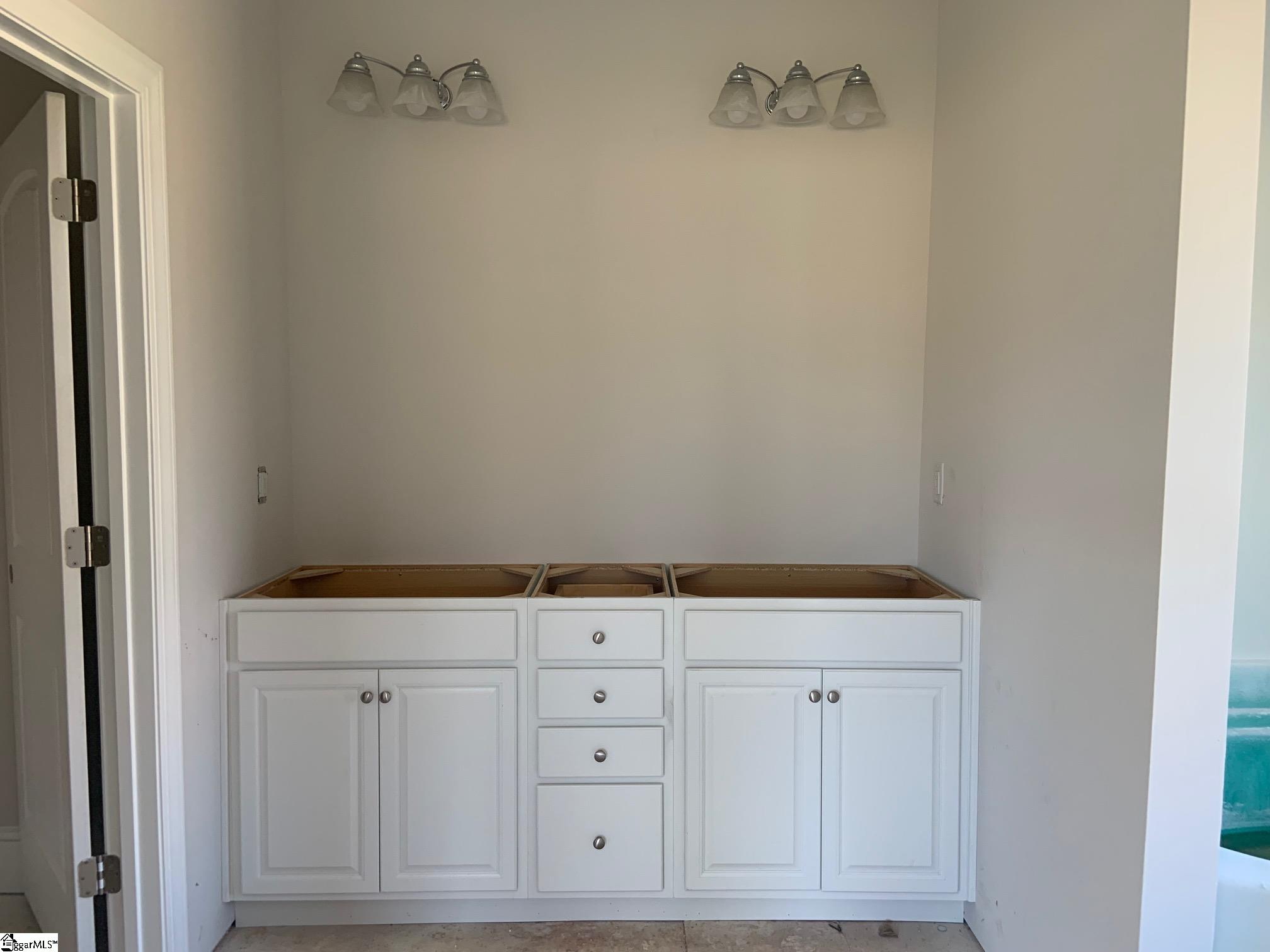 531 State Rd S-42-600 Greer, SC 29651 - Photo 8 of 11 Gallery Image 8
