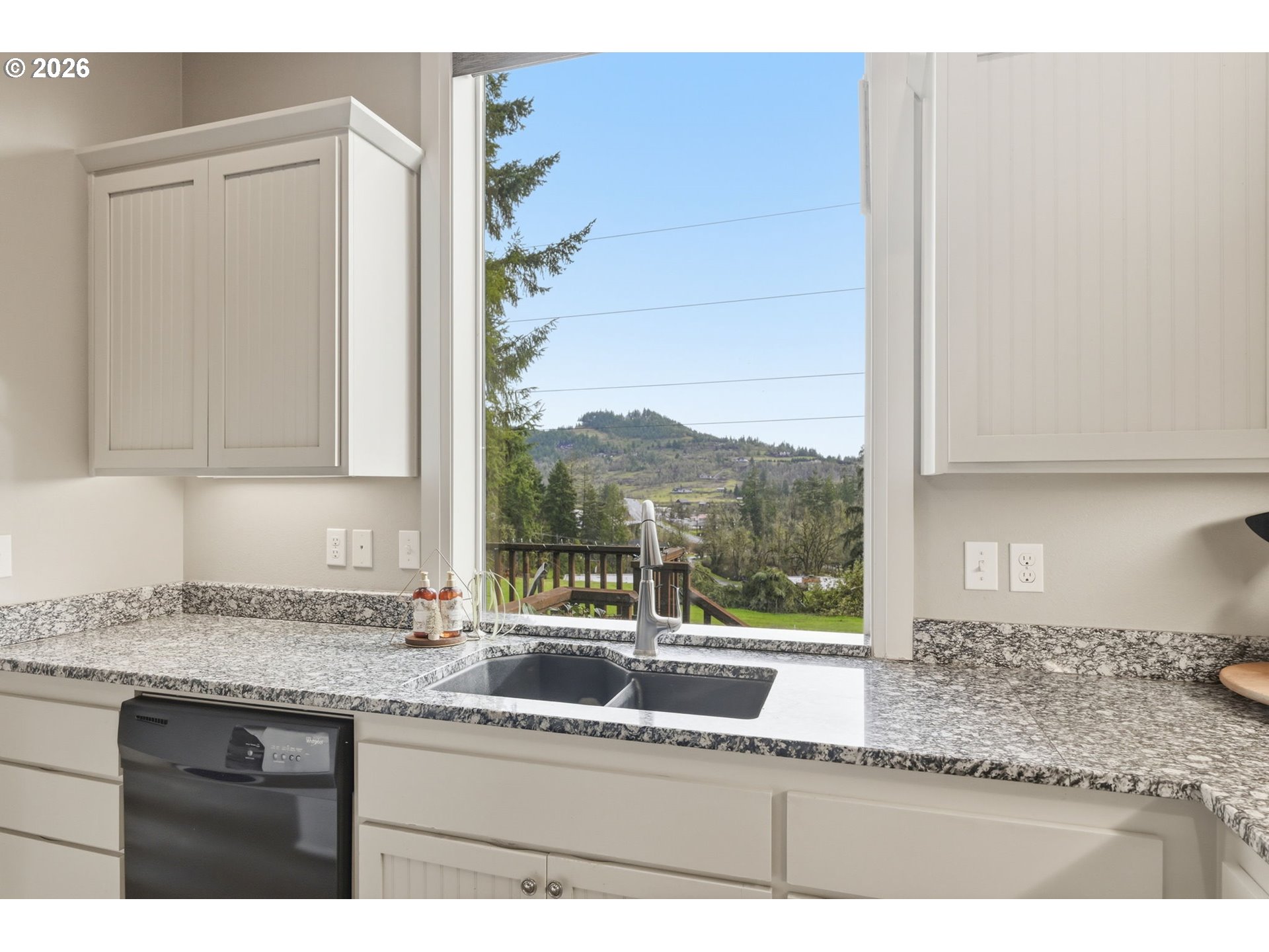 3710 River Heights Drive Springfield, OR 97477 - Photo 15 of 48