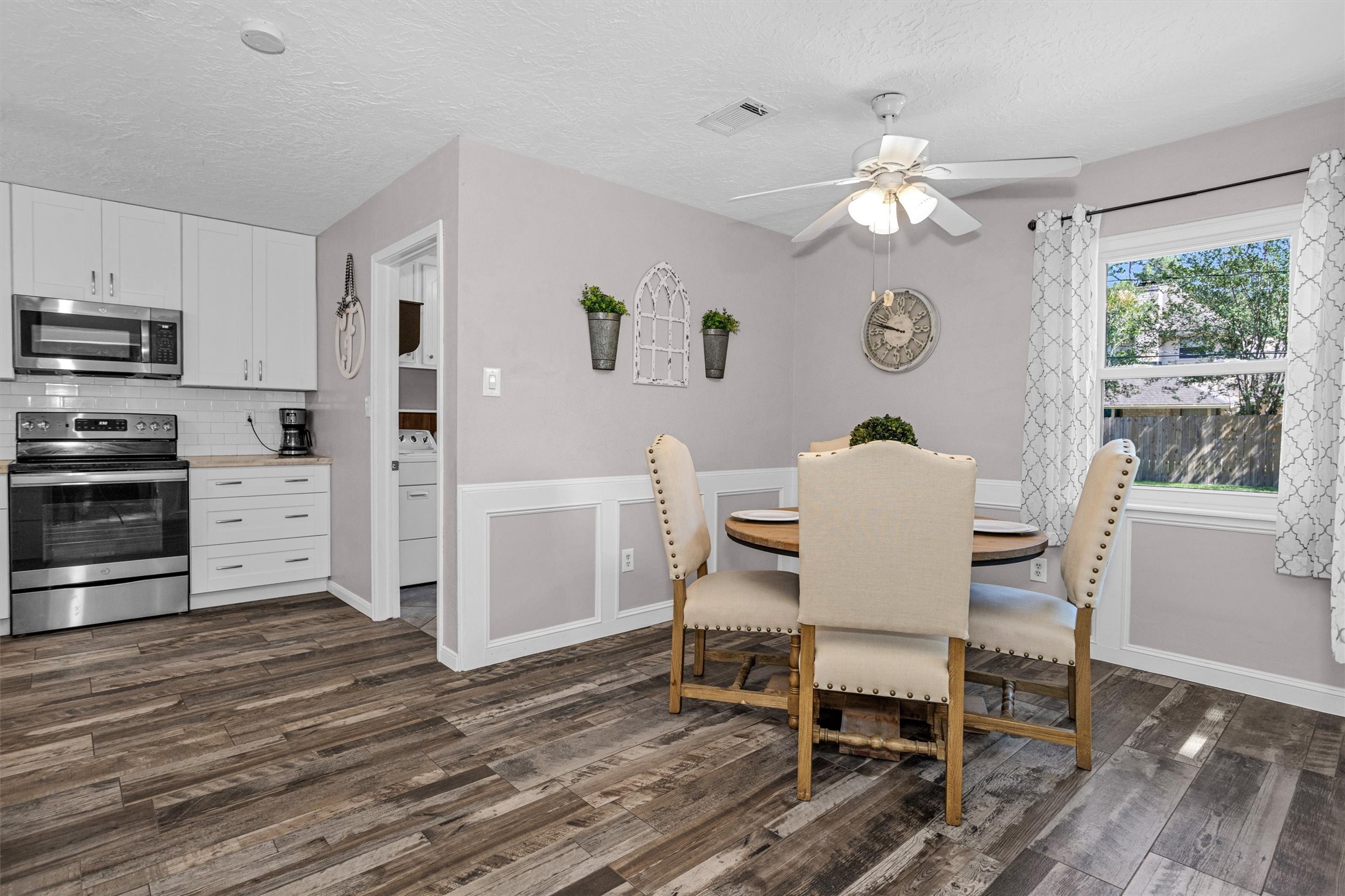 3419 Candlebrook Drive Spring, TX 77388 - Photo 10 of 48 Breakfast area