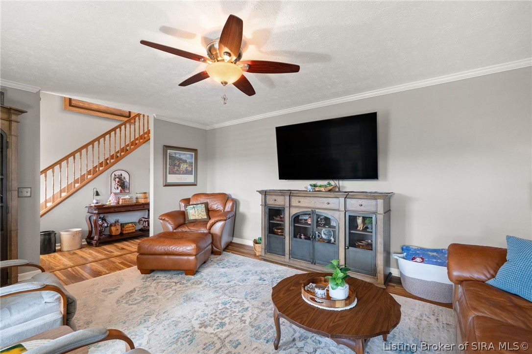1236 Walts Road Georgetown, IN 47122 - Photo 6 of 83 Living room