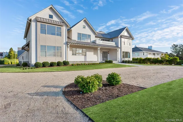 $13,995,000 | 32 Quogo Neck Lane, Quogue, NY 11959