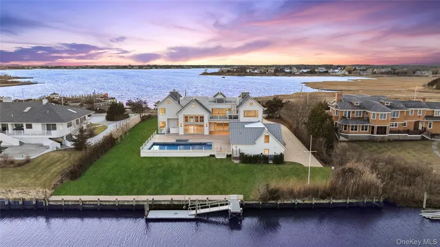 $13,995,000 | 32 Quogo Neck Lane, Quogue, NY 11959