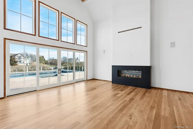 $13,995,000 | 32 Quogo Neck Lane, Quogue, NY 11959