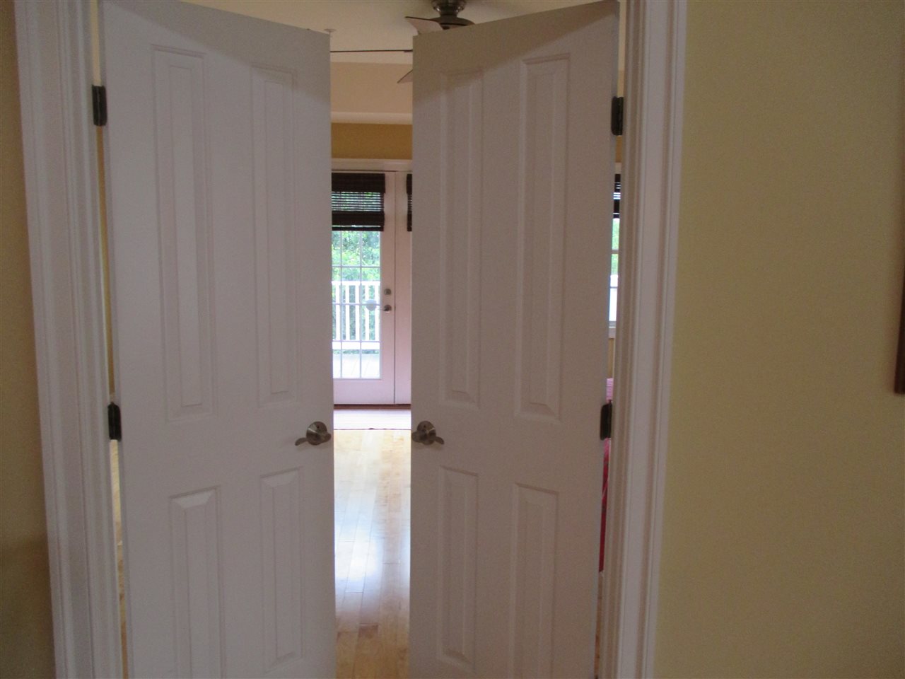121 A Overlook Road Staunton, VA 24401 - Photo 8 of 21 a view of a bathroom