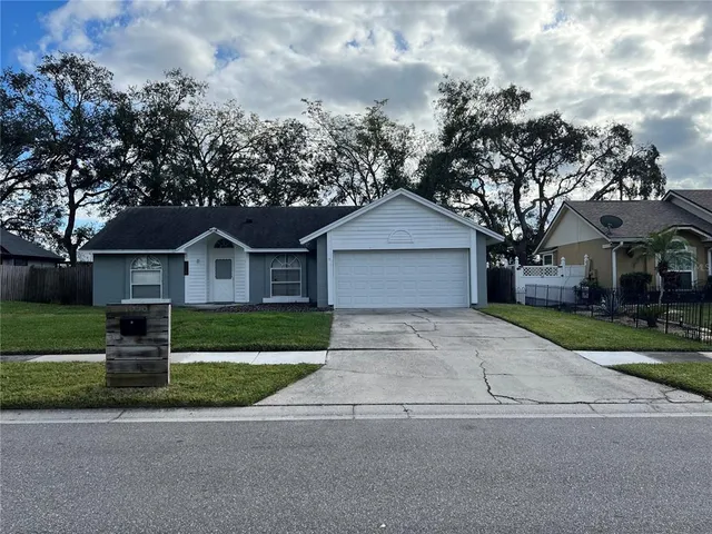 $2,500 | 7556 Covedale Drive, Orlando, FL 32818
