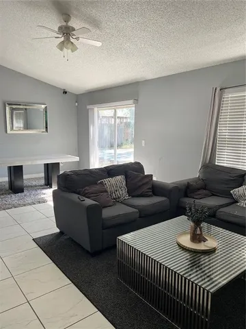 $2,500 | 7556 Covedale Drive, Orlando, FL 32818