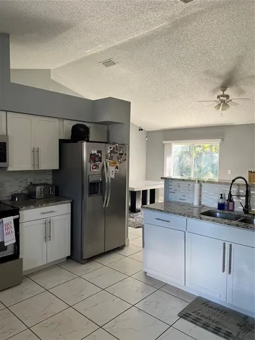 $2,500 | 7556 Covedale Drive, Orlando, FL 32818