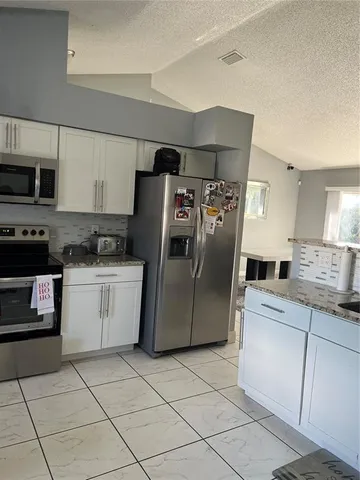 $2,500 | 7556 Covedale Drive, Orlando, FL 32818