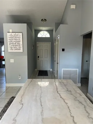 $2,500 | 7556 Covedale Drive, Orlando, FL 32818