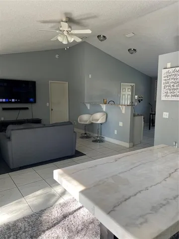 $2,500 | 7556 Covedale Drive, Orlando, FL 32818