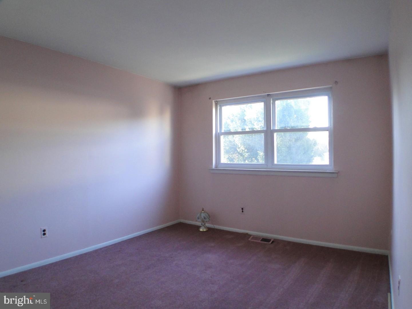 3544 Kyle Road Philadelphia, PA 19154 - Photo 11 of 22 Bedroom