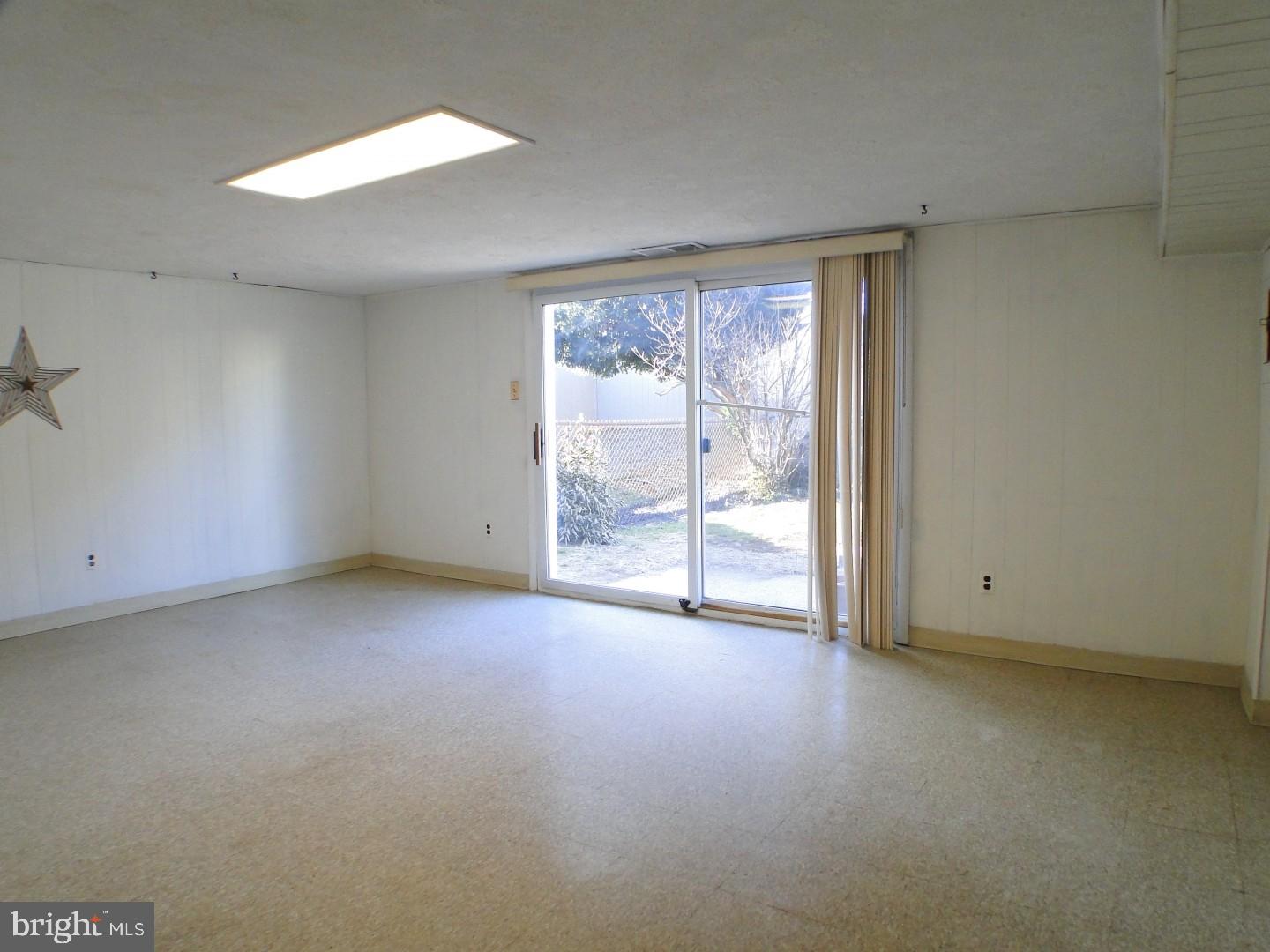 3544 Kyle Road Philadelphia, PA 19154 - Photo 17 of 22 Basement - Finished